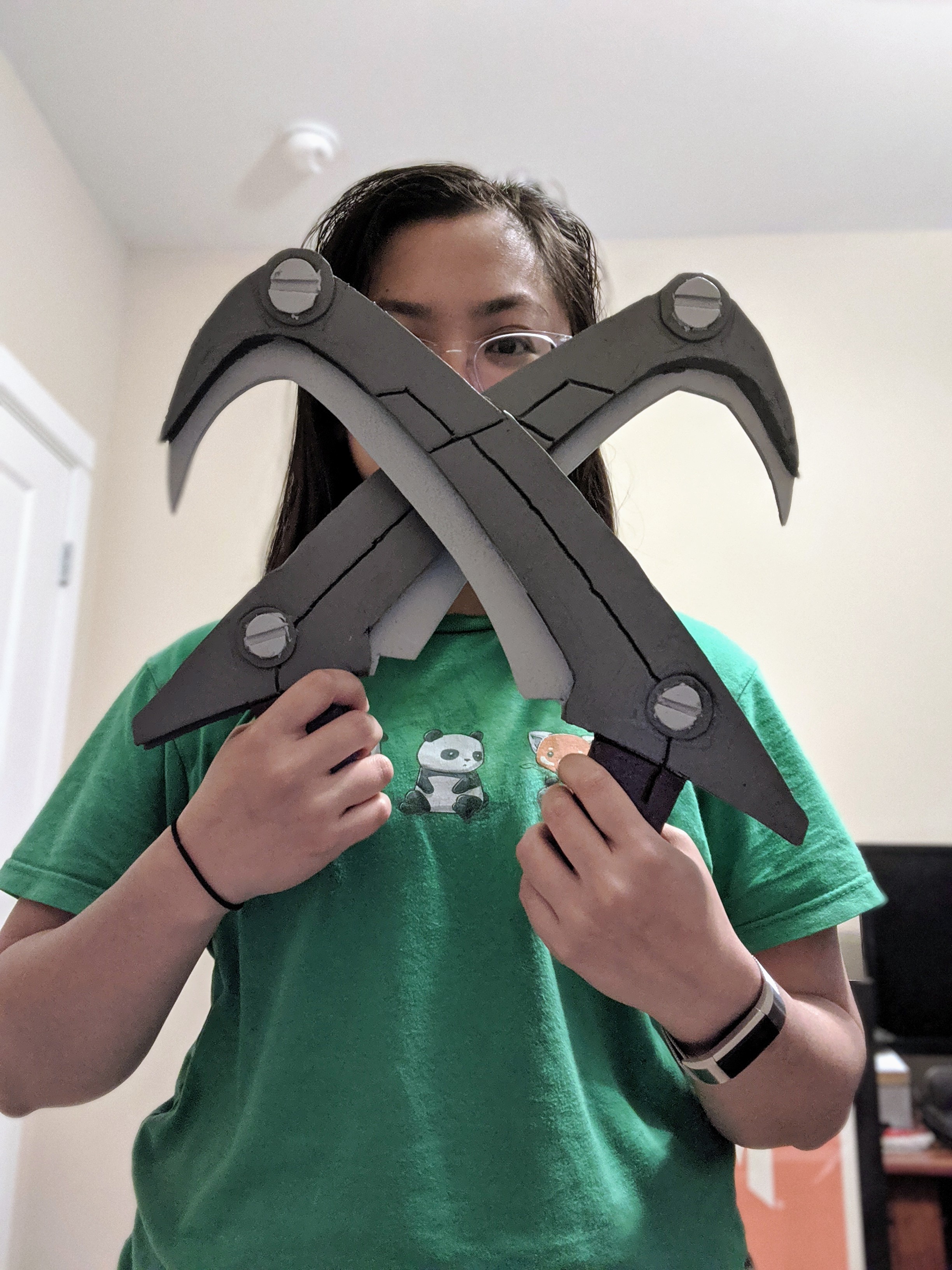 00100sPORTRAIT_00100_BURST20190612082220132_COVER